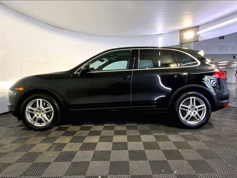 Used 2014 Porsche Cayenne Platinum Edition AWD/4WD image 2