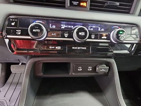 New 2026 Honda Pilot Sport image 19
