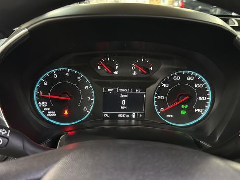 Used 2021 Chevrolet Equinox LS image 14