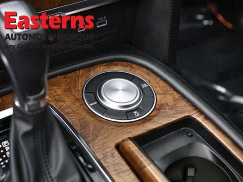 Used 2024 Nissan Armada SL w/ Captain's Chairs Package image 23