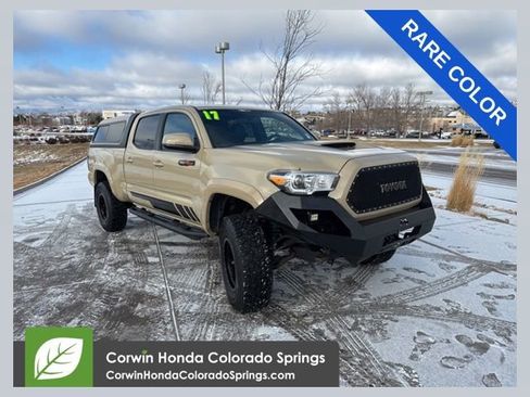 Used 2017 Toyota Tacoma TRD Sport w/ Tow Package image 1