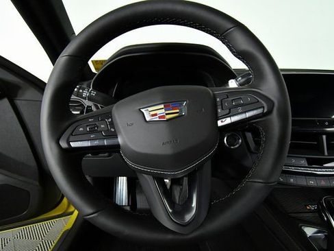 New 2026 Cadillac CT4 V w/ LPO, ONYX Package image 9
