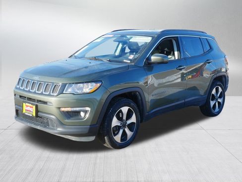 Used 2018 Jeep Compass Latitude w/ Popular Equipment Group image 3
