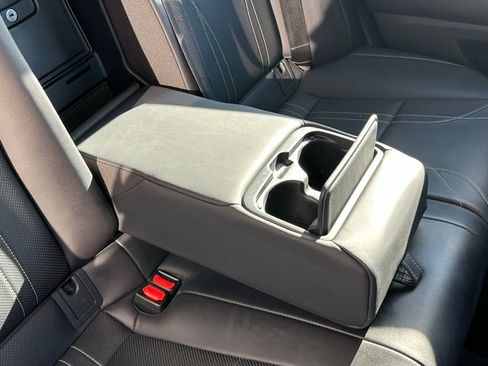 Used 2019 Lexus ES 300h w/ Luxury Package image 30