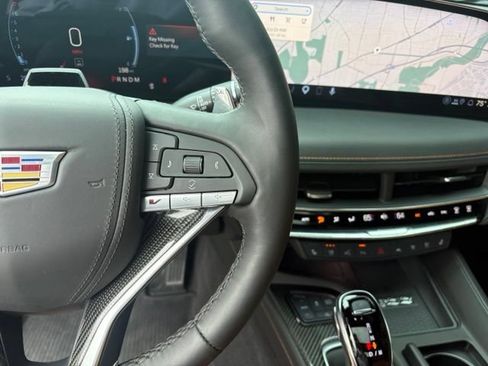 Used 2025 Cadillac CT5 V w/ Platinum Package AWD/4WD image 32