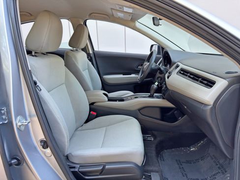 Used 2020 Honda HR-V LX image 13
