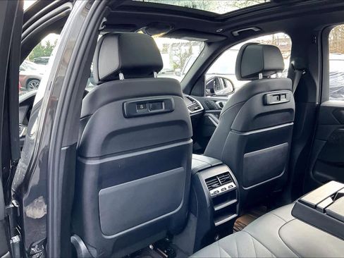 Used 2023 BMW X5 xDrive40i w/ Luxury Seating Package image 23