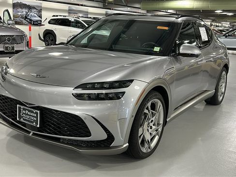 Used 2023 Genesis GV60 Performance AWD/4WD image 3