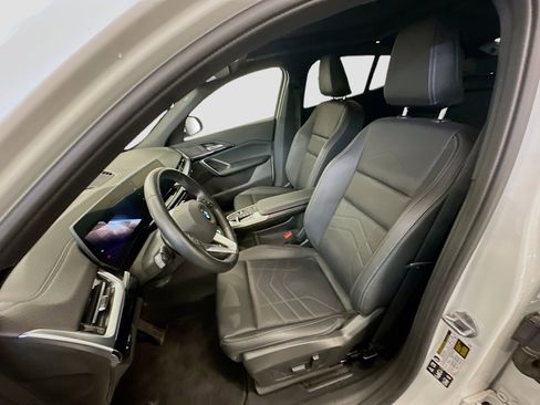 Used 2025 BMW X2 xDrive28i image 13