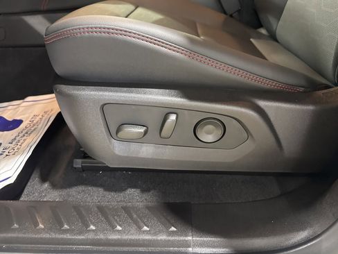 New 2026 Chevrolet Colorado Z71 w/ Technology Package image 18