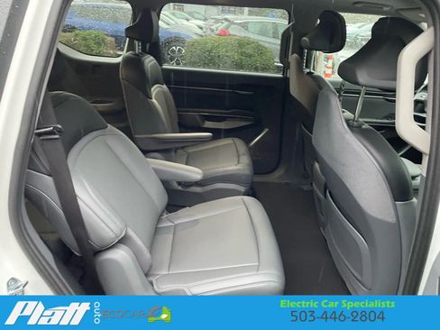 Used 2025 Kia EV9 Light Long Range image 46