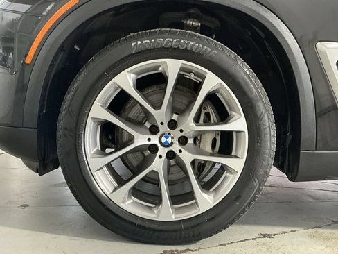Used 2024 BMW X5 xDrive40i w/ Parking Assistance Package AWD/4WD image 13