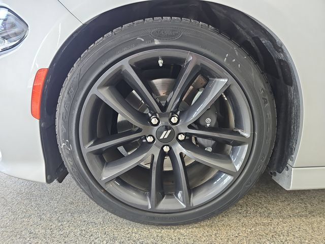 Used 2019 Dodge Charger Scat Pack w/ Navigation & Travel Group RWD image 25