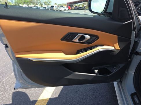 Used 2026 BMW 330i Sedan image 10