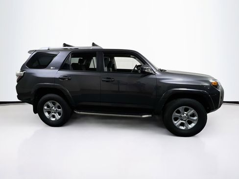 Used 2018 Toyota 4Runner SR5 image 4