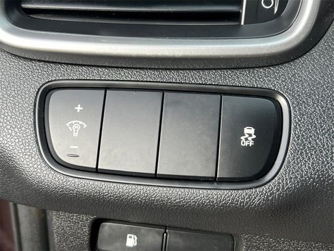 Used 2016 Kia Sorento LX image 28