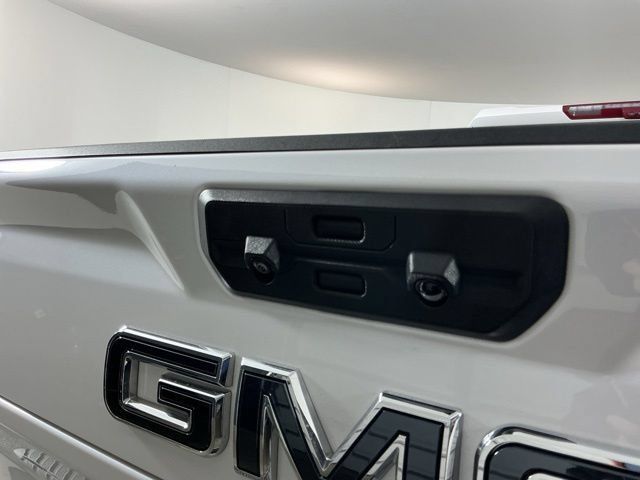 Used 2024 GMC Sierra 3500 Denali Ultimate AWD/4WD image 8