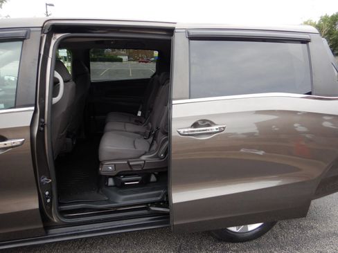 Used 2020 Honda Odyssey EX image 15