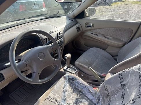 Used 2002 Nissan Sentra GXE image 10