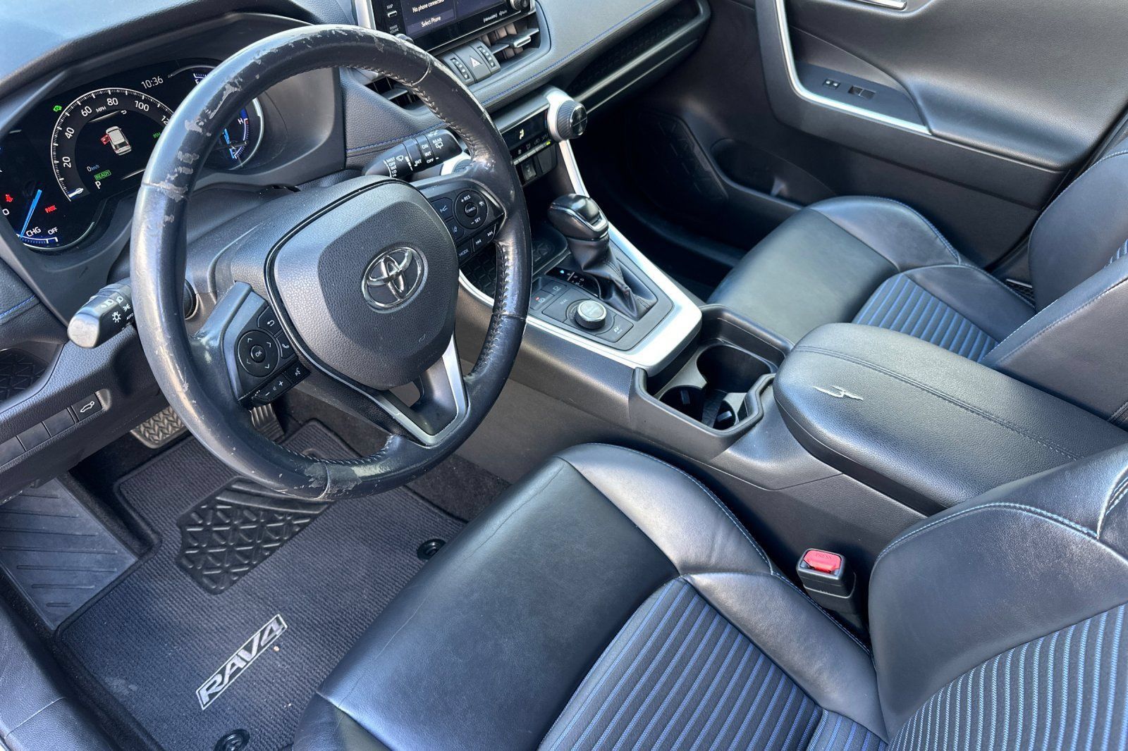 Used 2019 Toyota RAV4 XSE w/ Carpet Mat Package AWD/4WD image 10