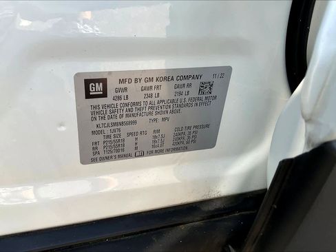 Certified 2022 Chevrolet Trax LT w/ Driver Confidence Package image 30