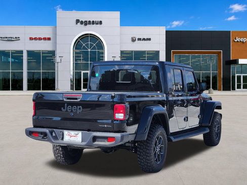 New 2026 Jeep Gladiator Sport AWD/4WD image 4