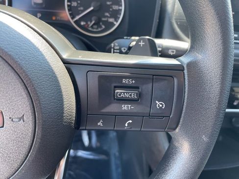 Used 2023 Nissan Rogue S image 14