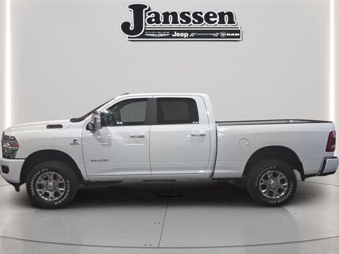 Used 2024 RAM 2500 Laramie image 2