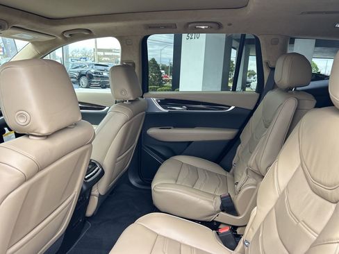 New 2025 Cadillac XT6 Premium Luxury w/ Platinum Package image 18
