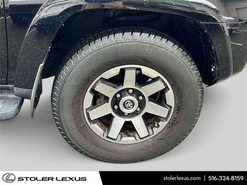 Used 2018 Toyota 4Runner TRD Off-Road Premium image 11