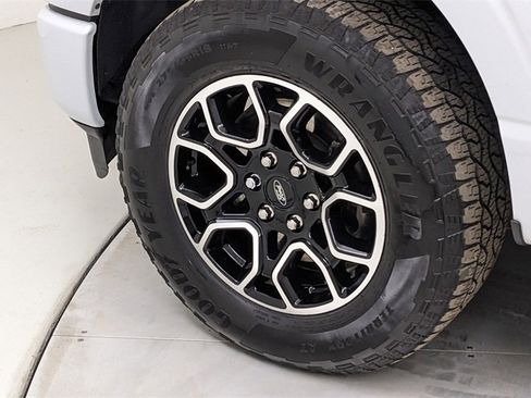 Certified 2022 Ford F150 XLT w/ Equipment Group 302A High image 4