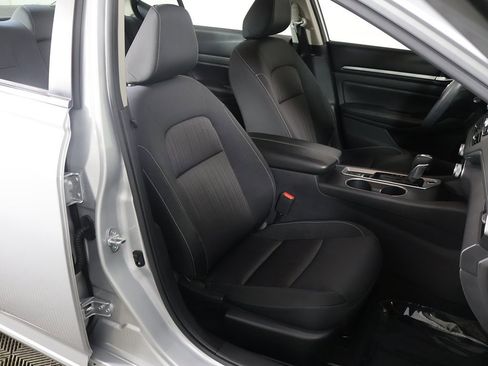 Used 2022 Nissan Altima 2.5 SV image 27