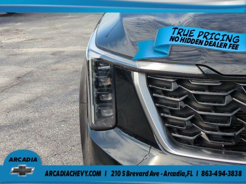 Used 2025 Kia Sorento S FWD image 10