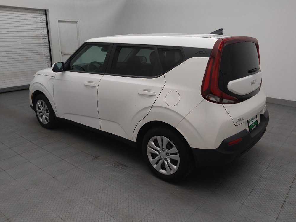Used 2022 Kia Soul LX FWD image 3