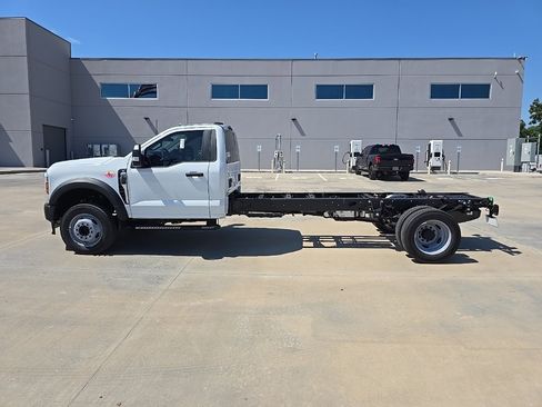 New 2026 Ford F550 2WD Regular Cab Super Duty image 7