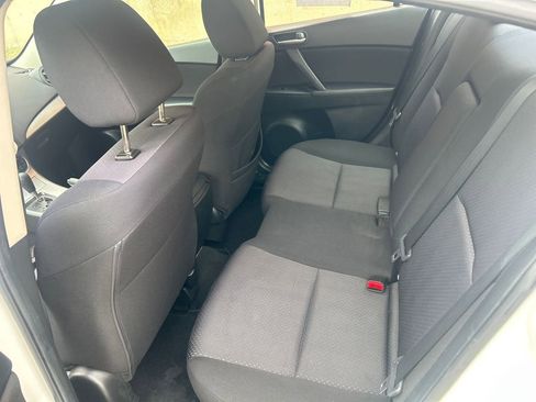 Used 2010 MAZDA MAZDA3 i Touring FWD image 7