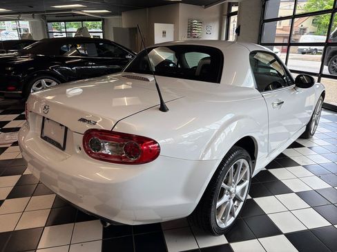 Used 2012 MAZDA MX-5 Miata Grand Touring w/ Premium Pkg RWD image 4