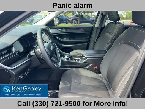 Used 2024 Jeep Grand Cherokee L Laredo AWD/4WD image 39