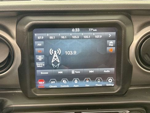 Used 2023 Jeep Wrangler Unlimited w/ Sun & Screen Package AWD/4WD image 14