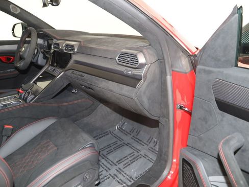 Used 2024 Lamborghini Urus Performante image 84