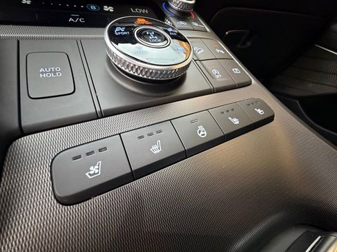 Certified 2025 Hyundai Palisade Calligraphy image 25