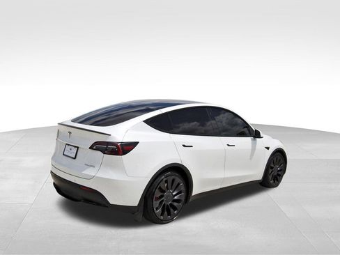 Used 2022 Tesla Model Y Performance AWD/4WD image 4