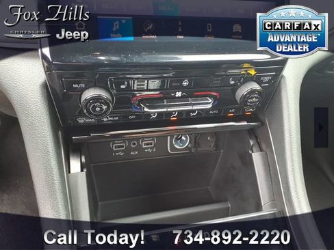 Certified 2023 Jeep Grand Cherokee Limited AWD/4WD image 22