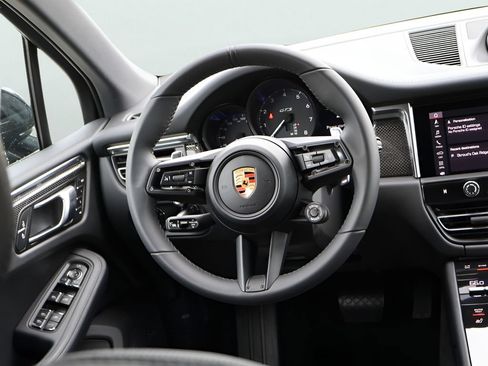 Used 2026 Porsche Macan GTS AWD/4WD image 20