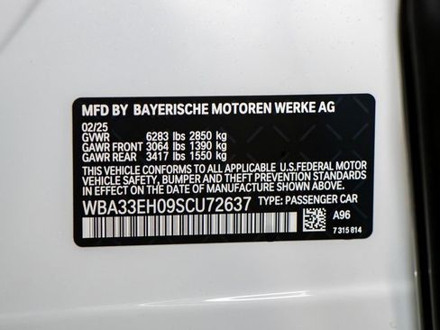 Used 2025 BMW 740i xDrive 740i xDrive w/ Premium Package image 24