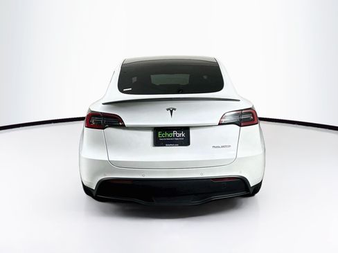 Used 2022 Tesla Model Y Performance AWD/4WD image 7