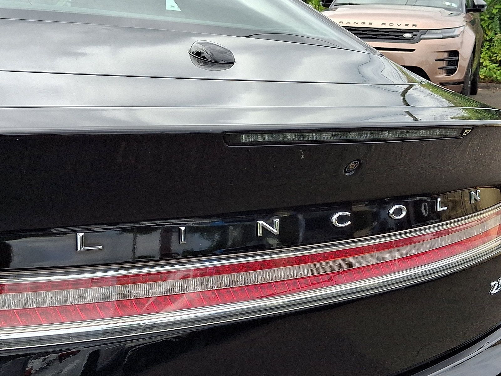 Used 2020 Lincoln MKZ FWD image 28