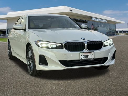 Used 2025 BMW 330i 330i w/ Premium Package image 30