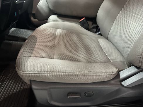 Used 2022 Ford F350 XLT w/ XLT Premium Package image 19