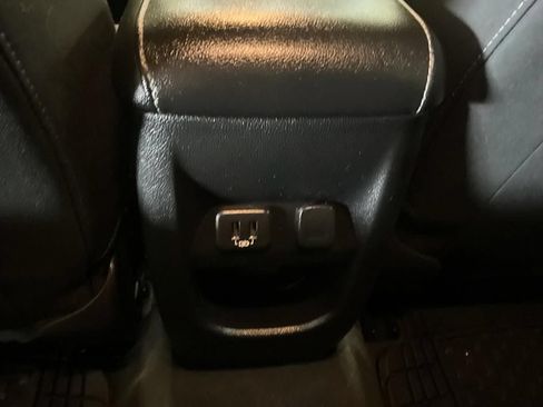 Used 2019 Chevrolet Colorado LT w/ LT Convenience Package AWD/4WD image 28